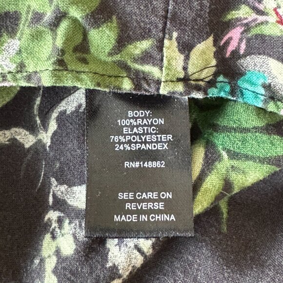 Torrid Babydoll Challis Smocked Cami GRAY FLORAL - size 1X - Picture 6 of 11